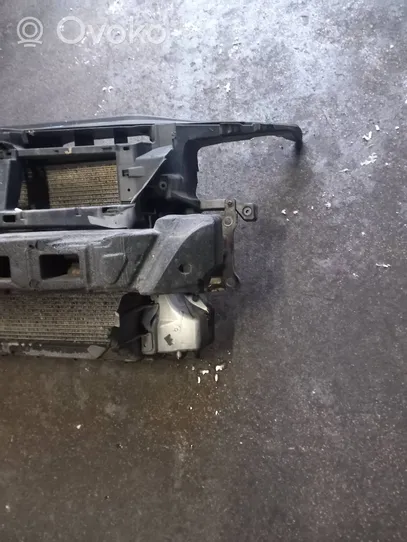 Volkswagen PASSAT CC Radiator support slam panel 