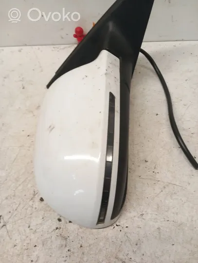 Audi A4 S4 B8 8K Front door electric wing mirror E1020931