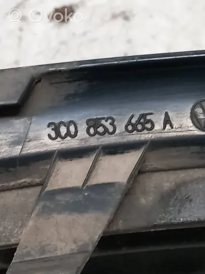 Volkswagen PASSAT B6 Krata halogenu 3C0853665A