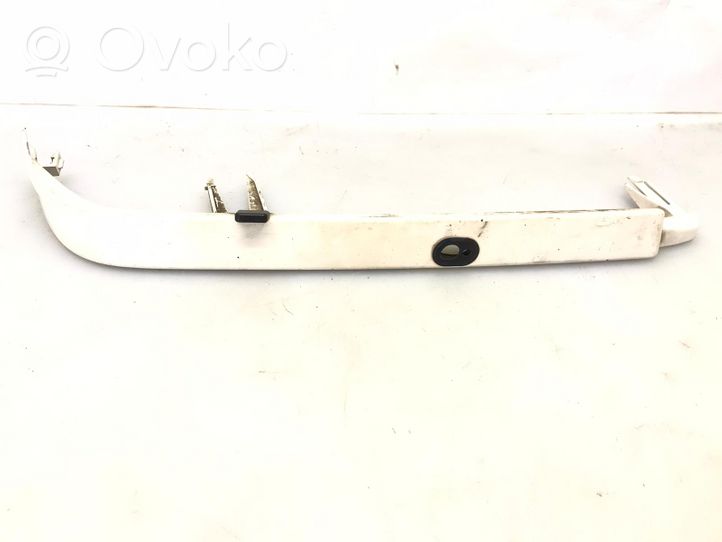 Volvo 440 Moulure sous phares 71742461512