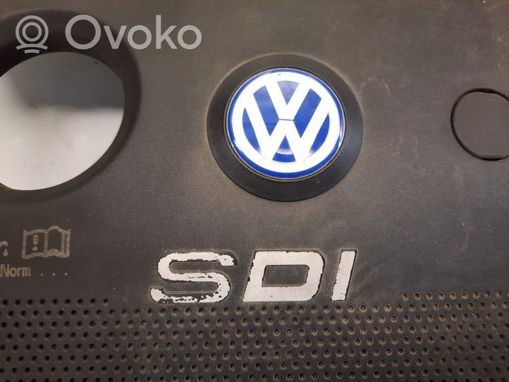 Volkswagen Lupo Variklio dangtis (apdaila) 028103925G