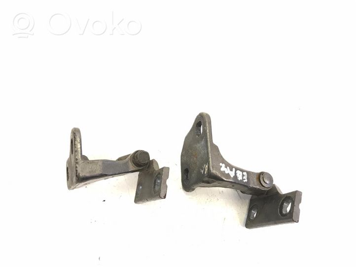 BMW 7 E65 E66 Set di cerniere portiera anteriore 7017815