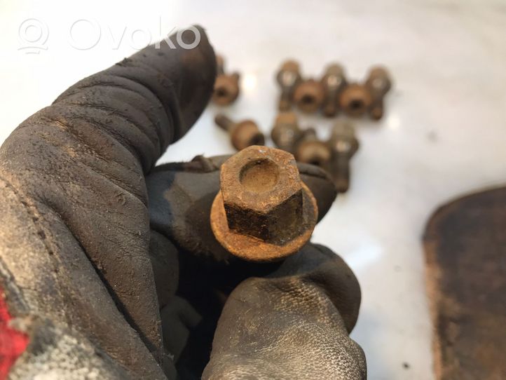 Opel Zafira A Nuts/bolts 