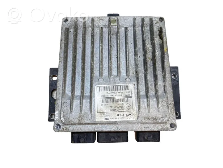 Renault Clio III Calculateur moteur ECU 8200399038