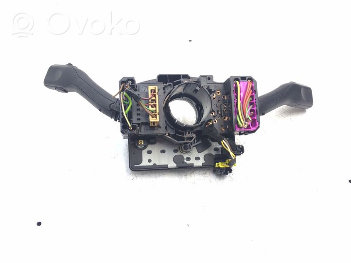 Audi A2 Leva/interruttore dell’indicatore di direzione e tergicristallo 4B0953503G