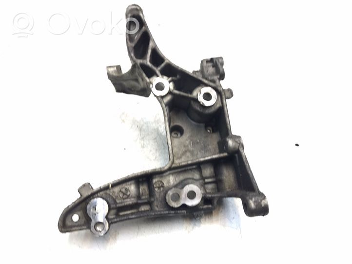 Citroen C4 Grand Picasso Supporto di montaggio del motore (usato) 9684613880