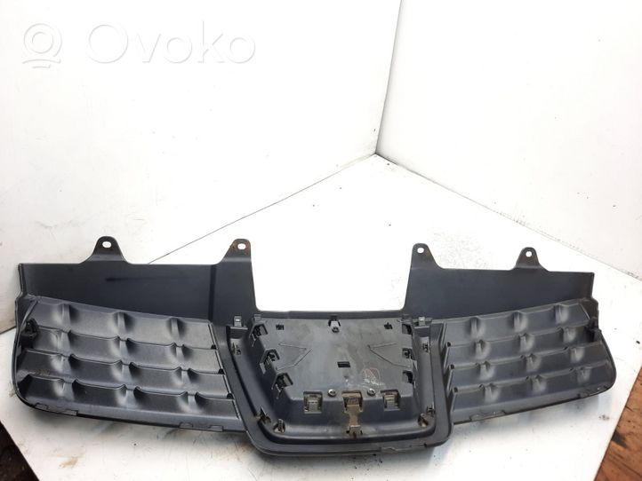 Nissan Qashqai Etupuskurin ylempi jäähdytinsäleikkö 62310JD00B