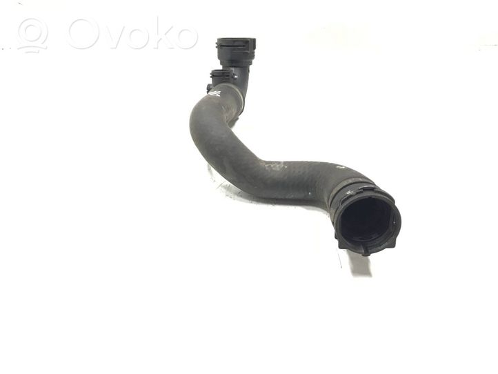 BMW X5 E53 Tubo flessibile del liquido di raffreddamento del motore 1436375