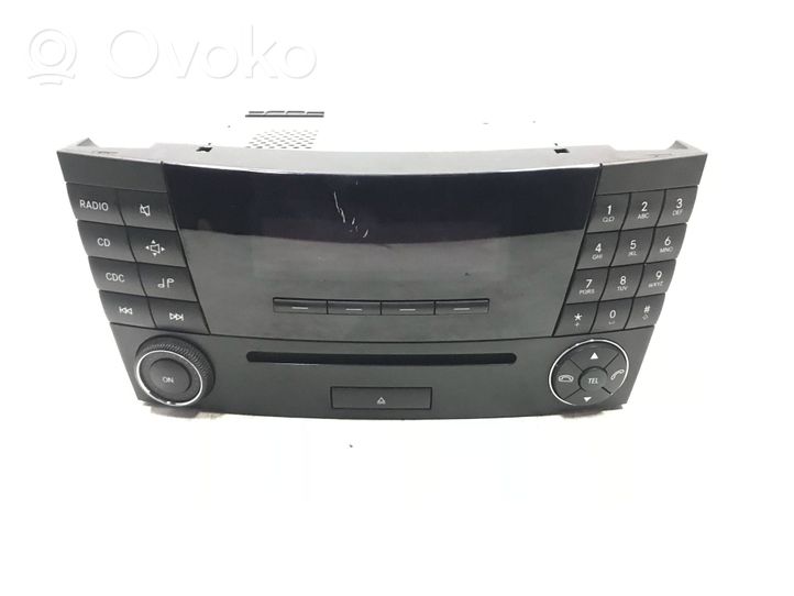 Mercedes-Benz E W211 Panel / Radioodtwarzacz CD/DVD/GPS MF2321