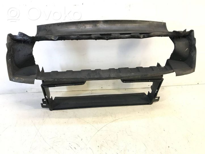 Land Rover Freelander 2 - LR2 Staffa del pannello di supporto del radiatore 