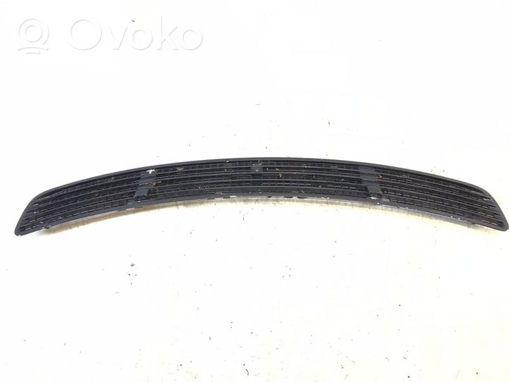 Mercedes-Benz C W203 Bonnet/hood grill 