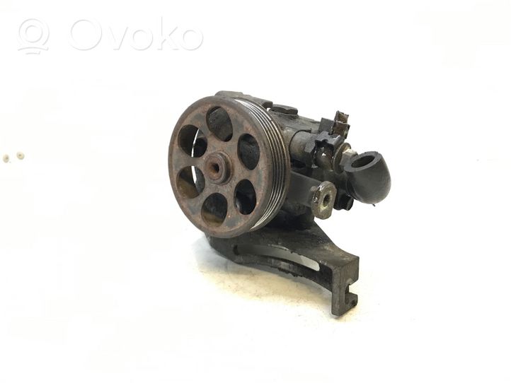 Subaru Impreza II Power steering pump 