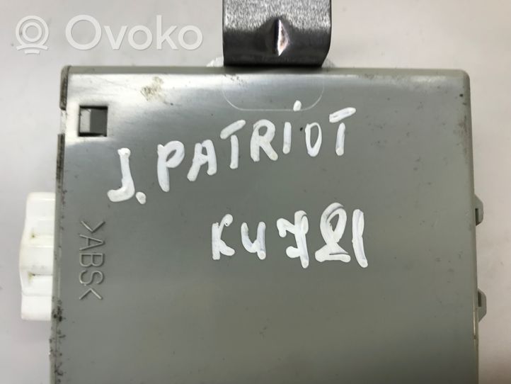 Jeep Patriot Pakabos valdymo blokas 05033301AG