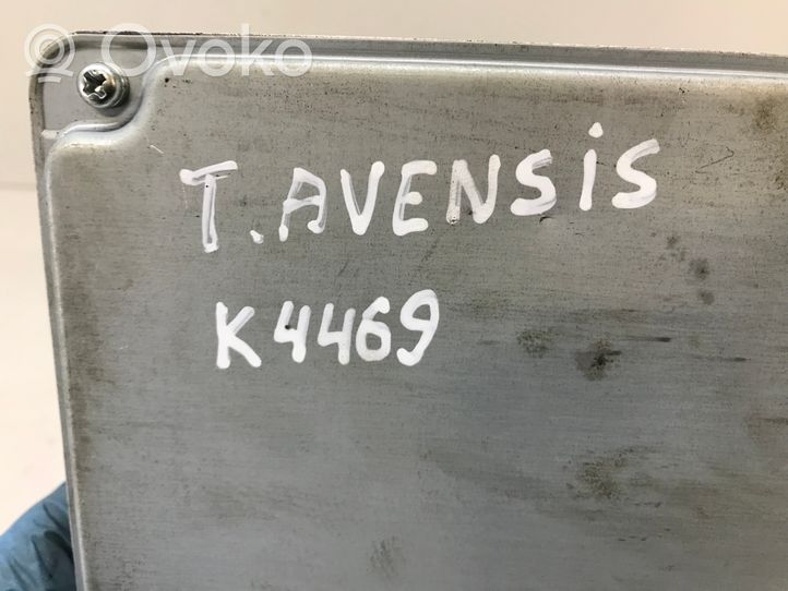 Toyota Avensis T250 Komputer / Sterownik ECU i komplet kluczy 8966105C82