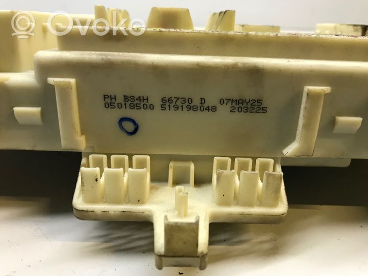 Mazda 3 I Module de fusibles 66730D