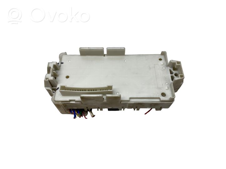 Mitsubishi Lancer Module de fusibles 501240190