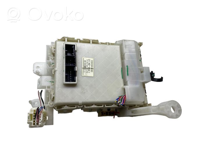 Toyota Avensis T270 Kit centralina motore ECU e serratura 8966105D30