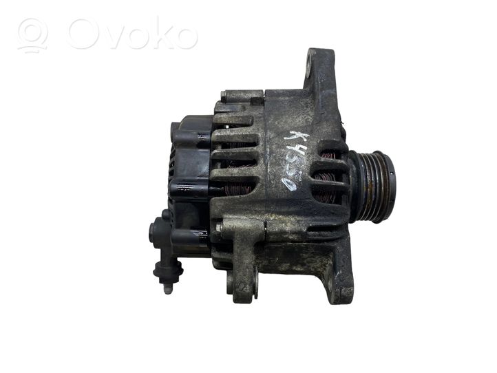 Hyundai i30 Generator/alternator 373002A600