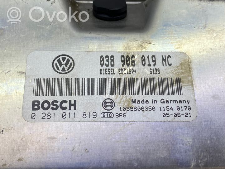Volkswagen Polo IV 9N3 Moottorin ohjainlaite/moduuli 038906019NC