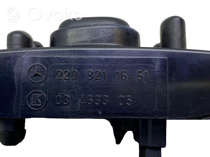 Mercedes-Benz S W220 Veidrodėlių jungtukas 2208211551