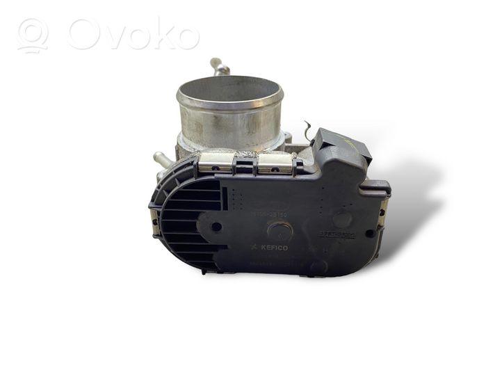 Hyundai i30 Throttle valve 351002B150