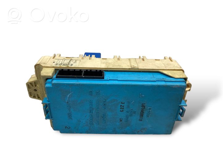 Mitsubishi Pajero Module de fusibles MR445951B