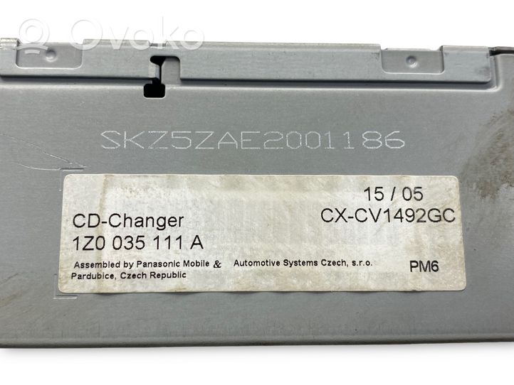 Skoda Octavia Mk2 (1Z) Caricatore CD/DVD 1Z0035111A