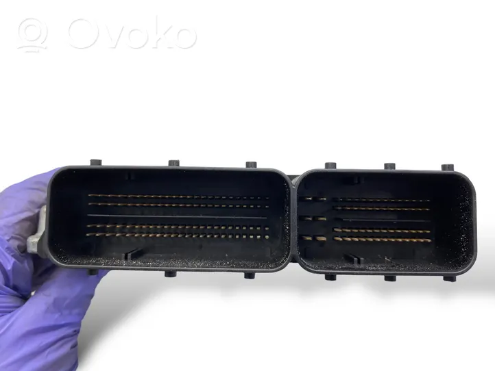 BMW 3 E90 E91 Sterownik / Moduł ECU 0281013536