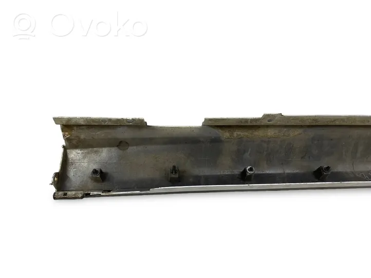 MG 6 Sill 10011637