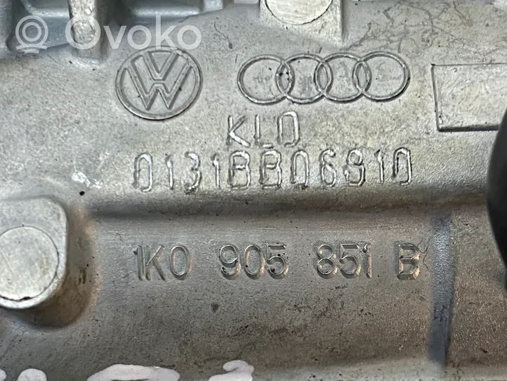 Volkswagen Touran II Moottorinohjausyksikön sarja ja lukkosarja 5WP42838AA