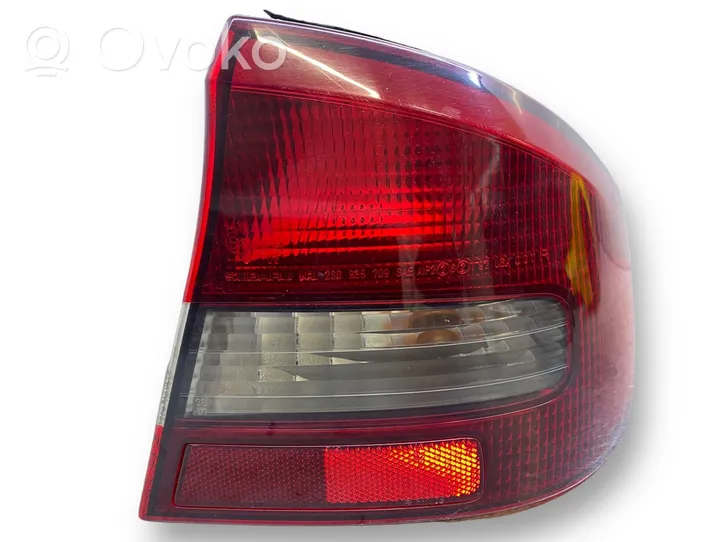 Subaru Legacy Задний фонарь в кузове 2SD935709