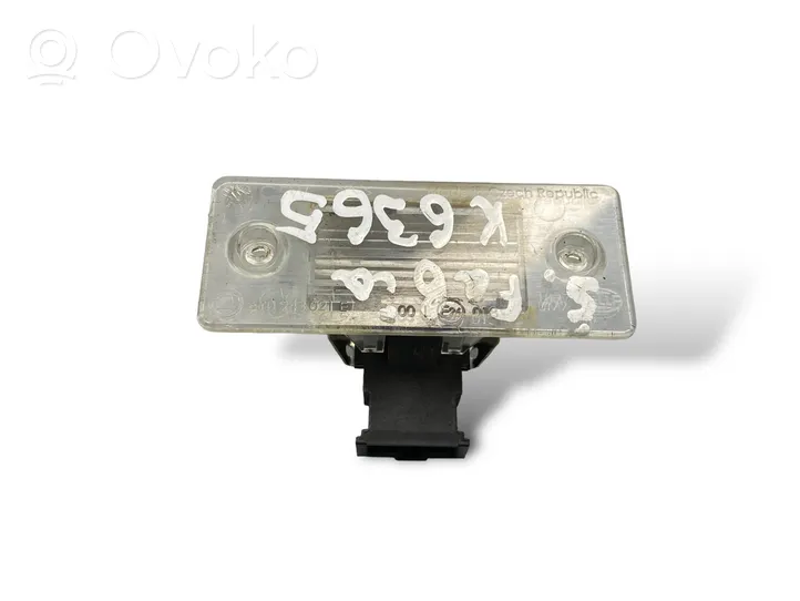 Skoda Fabia Mk2 (5J) Lampa oświetlenia tylnej tablicy rejestracyjnej 6Y0943021E