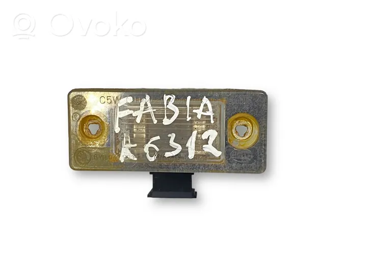 Skoda Fabia Mk1 (6Y) Lampa oświetlenia tylnej tablicy rejestracyjnej 6Y0943021B