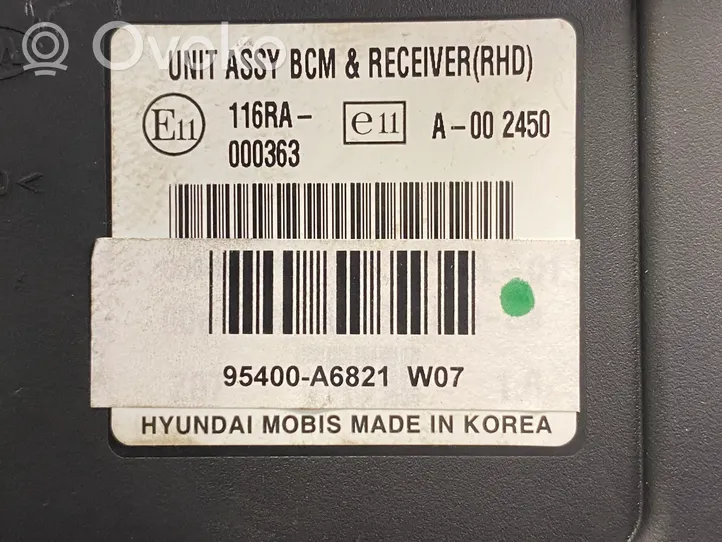 Hyundai i30 Kit centralina motore ECU e serratura 0281019084