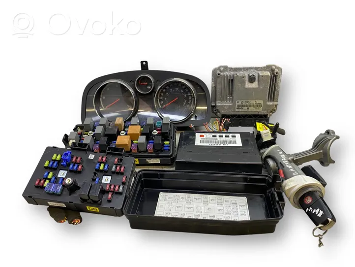 Opel Antara Engine ECU kit and lock set 5092010016