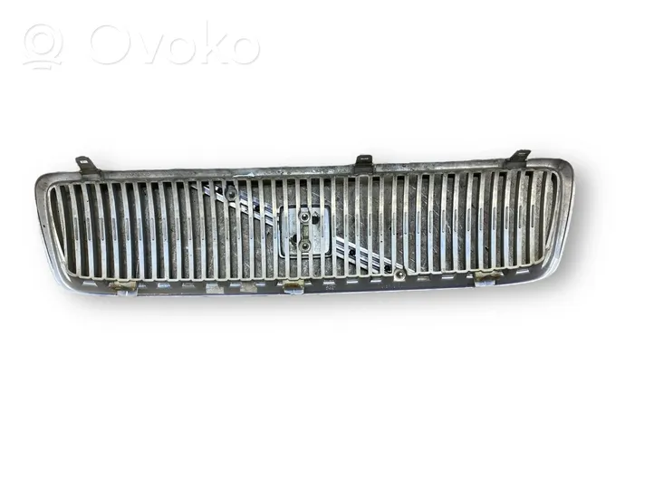 Volvo V70 Grille calandre supérieure de pare-chocs avant 8659875