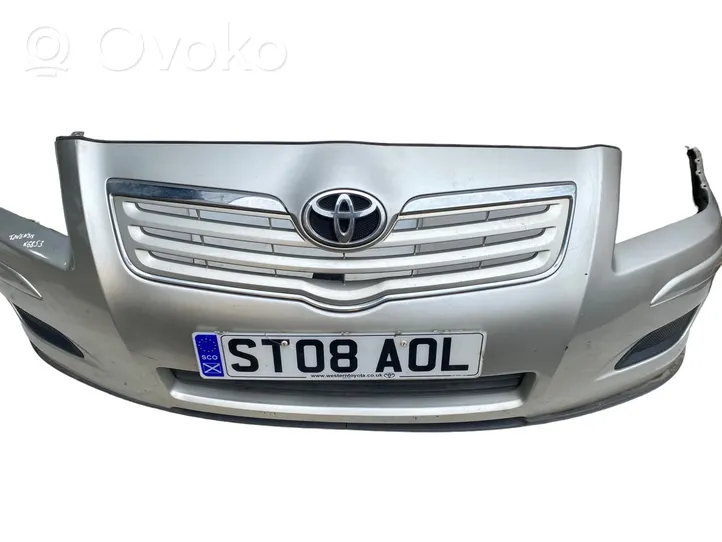 Toyota Avensis T250 Paraurti anteriore 