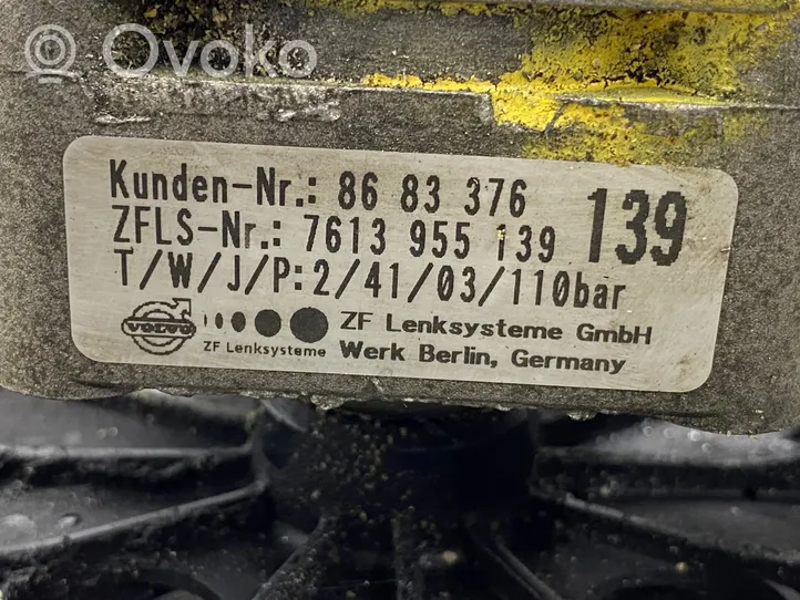 Volvo XC70 Pompe de direction assistée 8683376