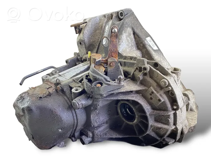 Nissan Qashqai Scatola del cambio manuale a 5 velocità 8200367222