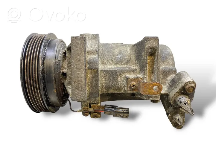 Nissan Juke I F15 Ilmastointilaitteen kompressorin pumppu (A/C) 926003VD0A