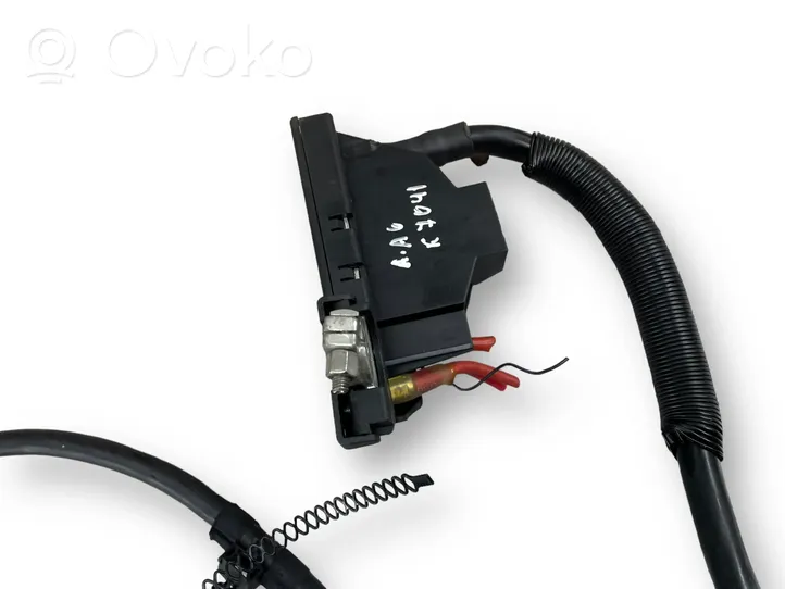 Audi A6 S6 C6 4F Cable positivo (batería) 4F0971225K