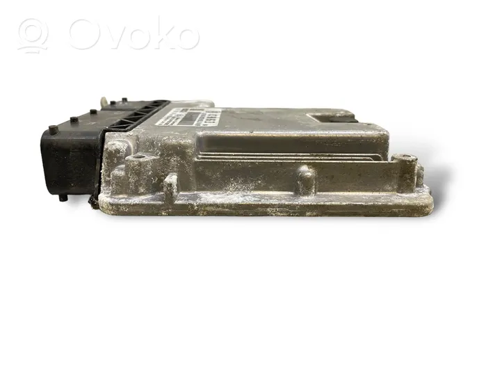 Skoda Octavia Mk2 (1Z) Sterownik / Moduł ECU 03C906056EB