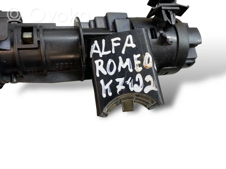 Alfa Romeo GT Komputer / Sterownik ECU i komplet kluczy 0261S01032