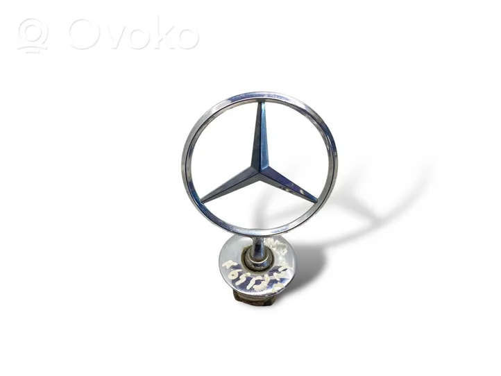 Mercedes-Benz E W211 Manufacturer badge logo/emblem 