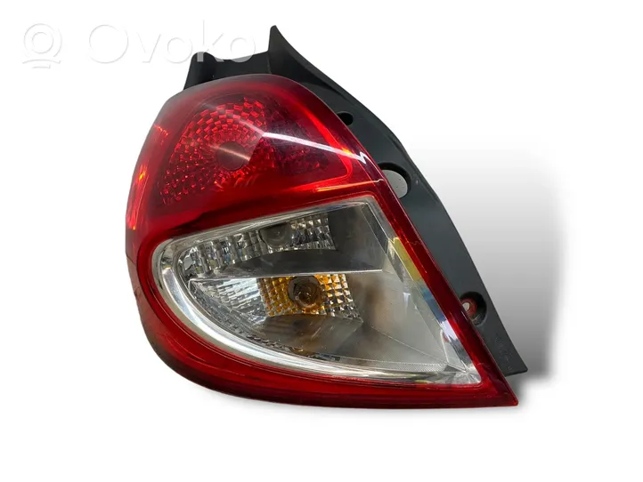 Renault Clio III Lampa tylna 8200886944