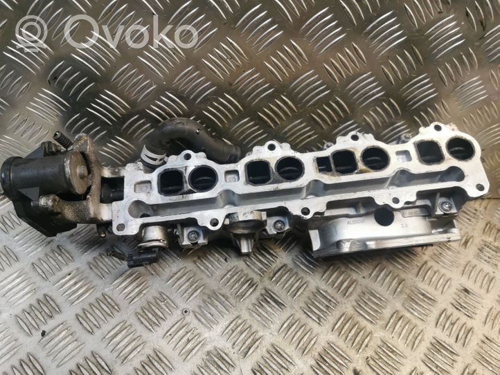 Mercedes-Benz A W169 Collettore di aspirazione 6400901437