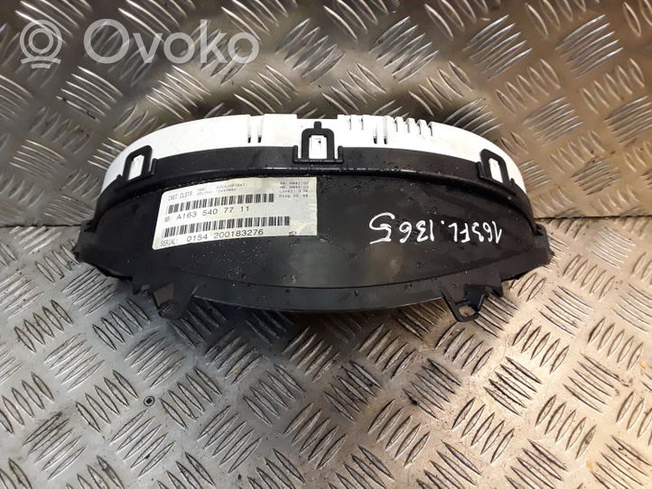 Mercedes-Benz ML W163 Tachimetro (quadro strumenti) 1635407711