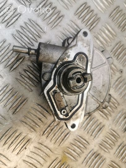 Mercedes-Benz A W169 Pompe à vide 6402300465