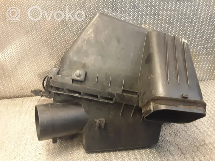 Lexus GS 300 350 430 450H Коробка воздушного фильтра 1770031551