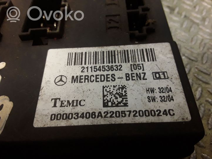 Mercedes-Benz CLS C219 Modulo di controllo del corpo centrale 2115453632